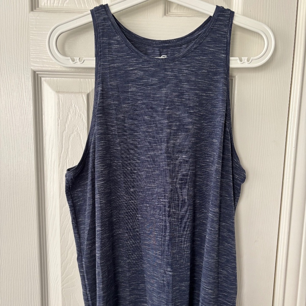NWOT blue tank from GapFit Large